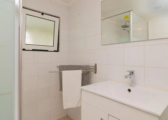 Lovely & Bright Family Flat W/ Patio * Lisbon