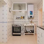 Lovely & Bright Family Flat W/ Patio *